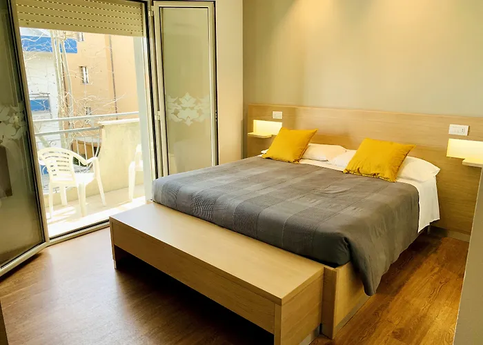 HOTEL LIANE - venite assetati perché questa estate fa caldo PD - zona disco spiagge